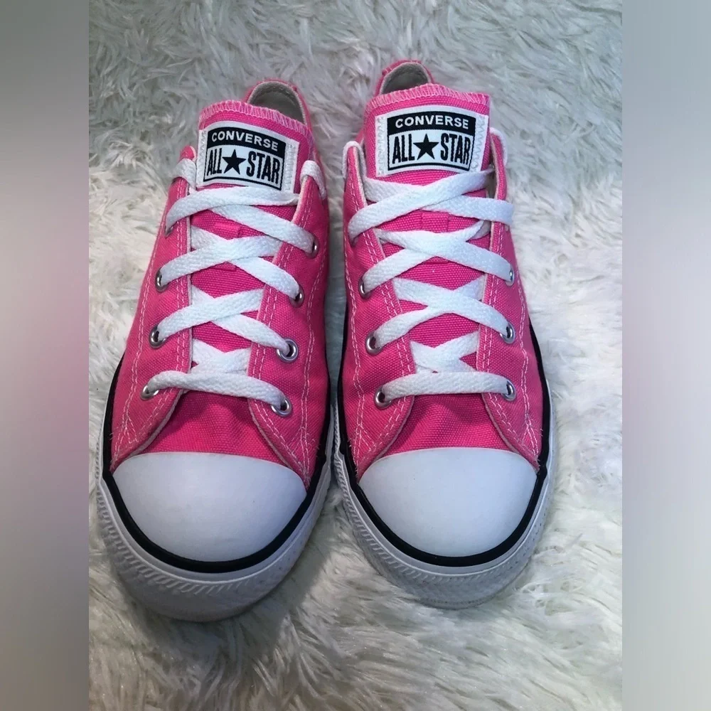 Converse Kids Hot Pink Sneakers size 3